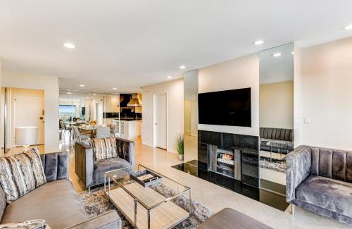 Santa Ana Heights Apartment | I Only Have Eyes for You