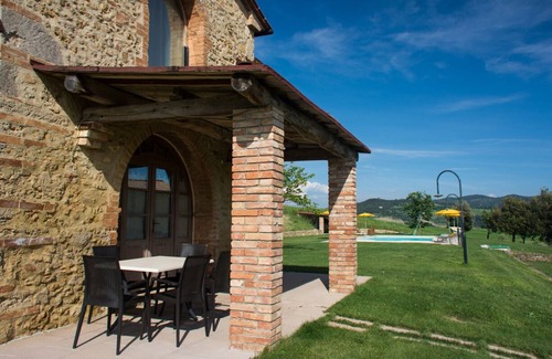 Pomarance Cottage | I Reucci Capanna - Dependence 4/5 people swimming pool parking wifi restaurant