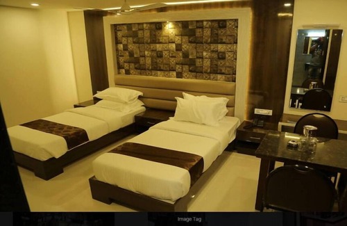 Kamalapur Hotel | i-Roomz Pratap Residency