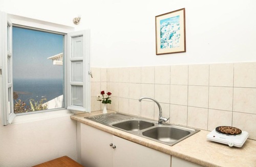 Imerovigli House | Iatis View Collection - Adults Only