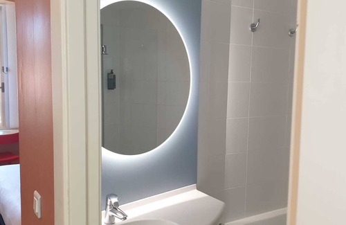 Santa Coloma de Gramenet Hotel | ibis Barcelona Santa Coloma