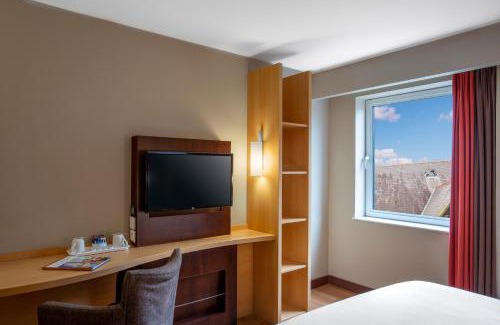 Belfast City Centre Hotel | ibis Belfast Queens Quarter