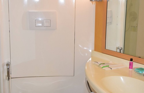Agara Hotel | ibis Bengaluru Hosur Road Hotel