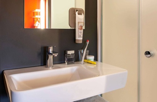 Badhoevedorp Hotel | ibis budget Amsterdam Airport