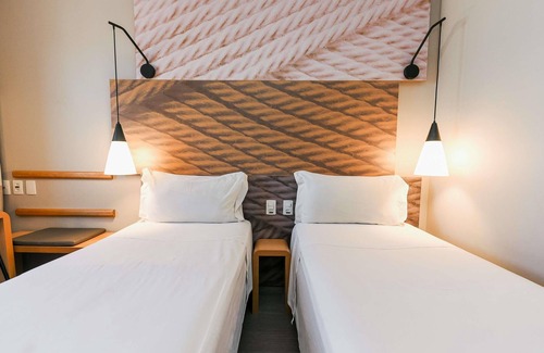 Jacarei Hotel | ibis Jacarei