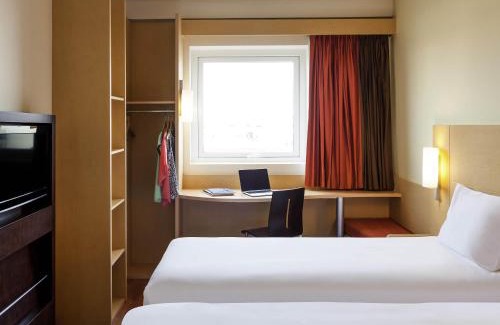 Juarez Municipality Hotel | Ibis Juarez Consulado