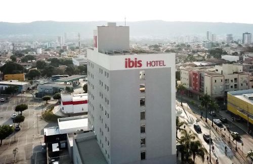 Canelas Hotel | ibis Montes Claros Shopping