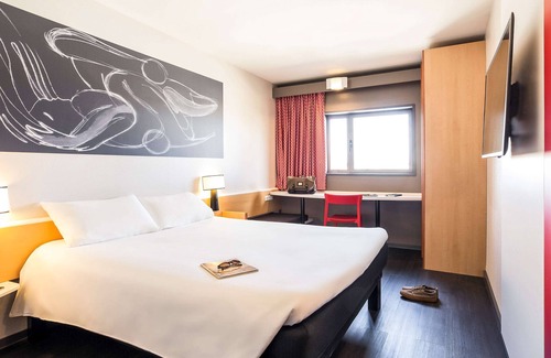 Aldaia Hotel | ibis Valencia Bonaire Aeropuerto