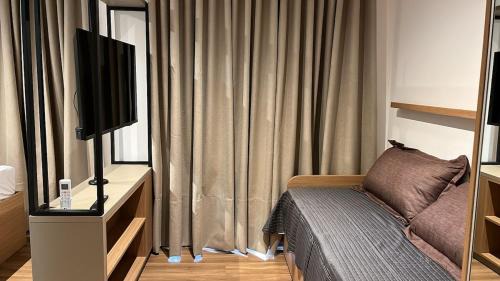 Matriz Apartment | IBZ411 - Studio com sacada CWB