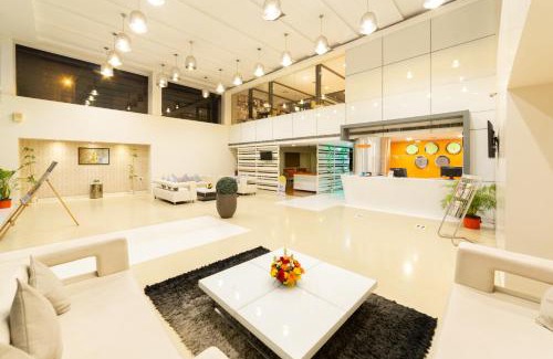 Mahadevapura Hotel | ICON SELECT by Bhagini