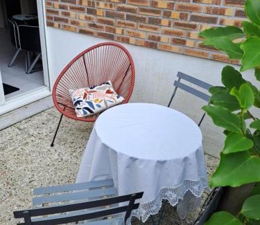 Saint-Nicolas-du-Pelem Apartment | IDAVRO