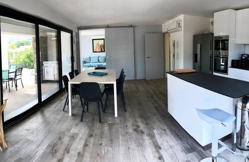 Cavaliere House | Ideal Cavalairois, 5 minutes from the beach, shops, port, everything on foot!