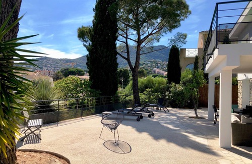 Cavaliere House | Ideal Cavalairois, 5 minutes from the beach, shops, port, everything on foot!