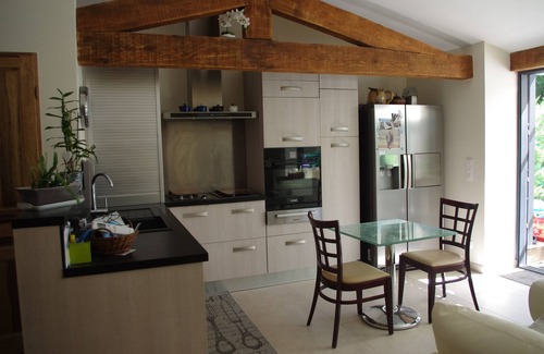 Molleges House | Ideal for couples, maisonette with private pool