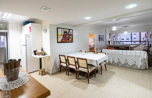Centro Apartment | Ideal for Families in Barra Sul, Oceanfront - 2 garages Pets are welcome.