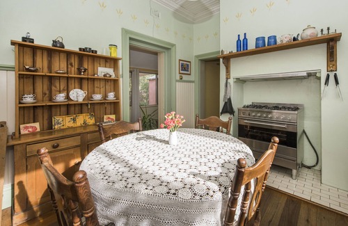 Central Mudgee House | Ideal Mudgee stay! Central location - 1-2 blocks to anywhere in the town centre.