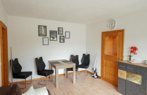 Bad Alexandersbad Apartment | Idyll im Grünen