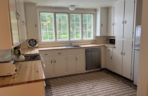 Richmond House | Idyllic Berkshires Farmhouse