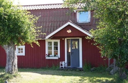 Byxelkrok House | Idyllic cottage with private padel court - Close to golf courses & the sea