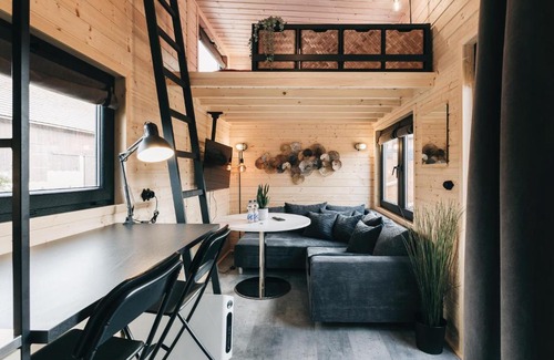Loebau Apartment | Idyllisches Tiny House mit Sauna