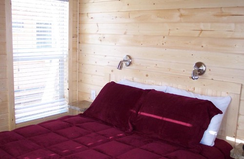 Pine Cove Resort | Idyllwild Camping Resort Cottage