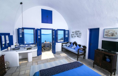 Oia House | Ifestio Villas