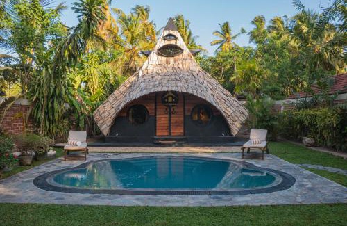 Rekawa Hotel | Igabara Hobbit House