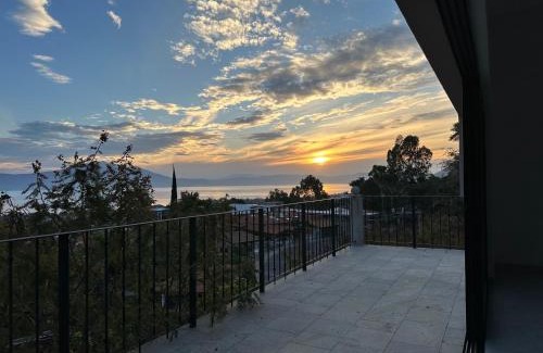 Ajijic House | Igallu House Infinite views, lake & mountain