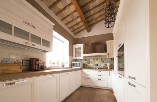 Massa Castello Bed & Breakfast | Il Bianconiglio R&B