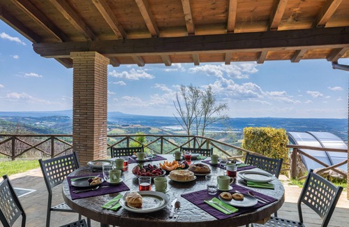 Guardea Villa | Il Casale Del Nonno 8+2, Emma Villas