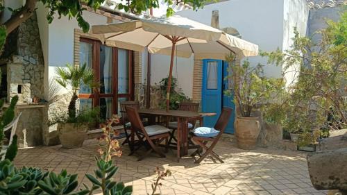 Monserrato Apartment | Il Giardino Fiorito