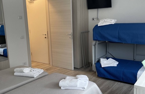 Garda Bed & Breakfast | Il Sole e la Luna B&B in Garda