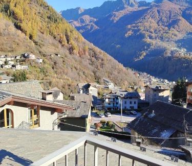 Chiesa in Valmalenco Apartment | Il Terrazzo della Valmalenco - Luminoso bilocale con terrazzo panoramico