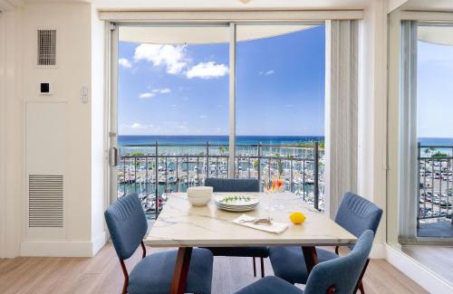 Waikiki Apartment | Ilikai Marina Stunning Ocean & Harbor Views - Walk to the Beach!