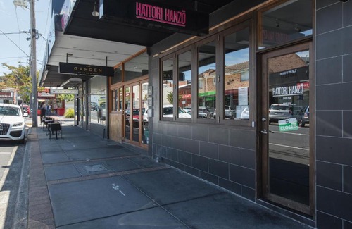 Cheltenham Apartment | Ilixir Apartments by Ready Set Host