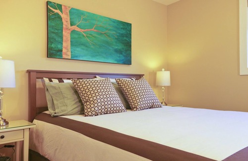 Okanagan-Similkameen Hotel | 'Imagine It', The Naramata Bench Guest House.