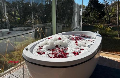 Mansoes Aeroporto Ski Chalet | Imersão na Natureza com Hidro