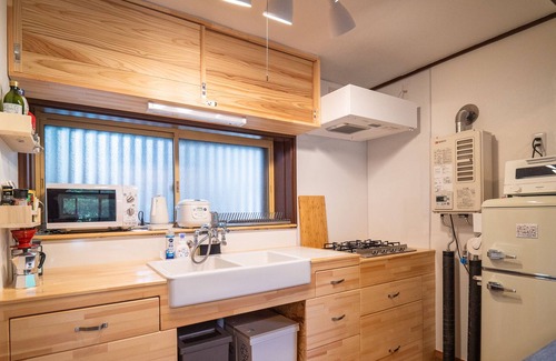 Towada House | Immaculate Private Family Cottage with Hot Spring