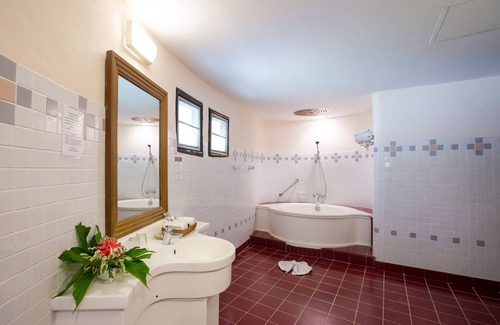 Khaem Son Hotel | Imperial Phukaew Hill Resort