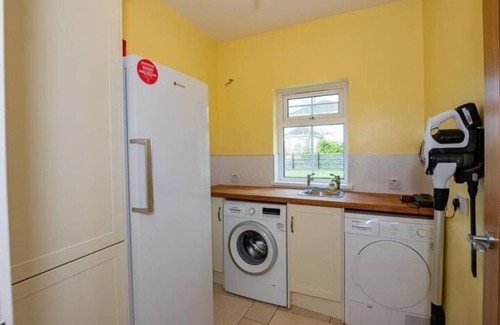 Saint Johnston House | Impressive spacious family home with 4 bedrooms