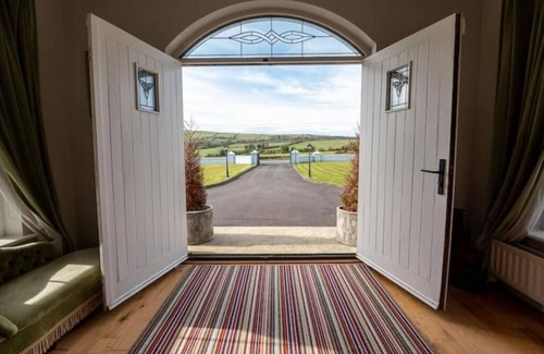 Saint Johnston House | Impressive spacious family home with 4 bedrooms