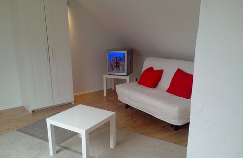 Kapellen Apartment | in a good location to Dusseldorf and Cologne and the JEVER Skihalle Neuss