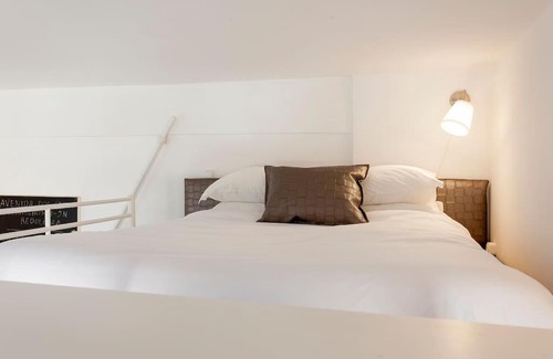 Reboleira Apartment | In Bed with Lisbon 5N