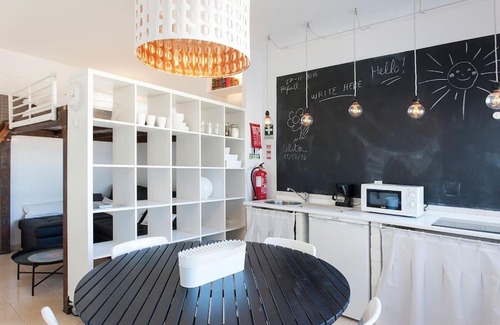Reboleira Apartment | In Bed with Lisbon 5N
