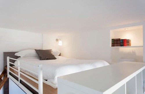 Reboleira Apartment | In Bed with Lisbon 5N