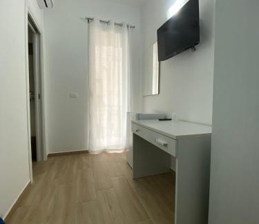 Campofelice di Roccella House | IN CENTRO ROOMS Vicino Cefalù SELF-CHEK-IN