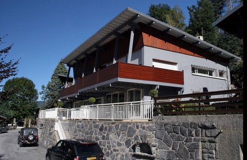 Saint-Lary-Soulan Apartment | In chalet, warm T4 with character, panoramic view terrace