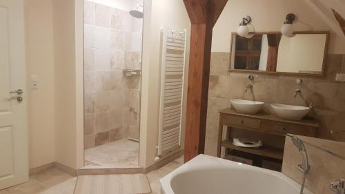 Gremersdorf-Buchholz House | in die Ferien mit 16 Freunden