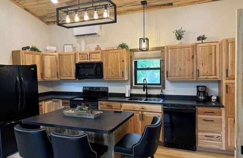 Keystone House | In the center of all the Black Hills has to offer, The Elkhorn Cabin