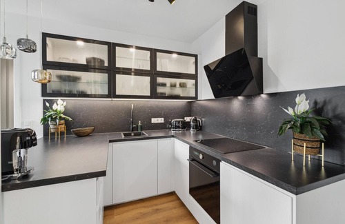 Dreimuhlen Apartment | In the central and popular Dreimühlenviertel, this luxurious and modern vacation apartment welcomes